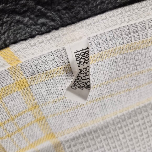 Vintage Portuguese 2 Kitchen Towels – Waffle Cotton Fruit Embroidery Patchwork - Picture 4 of 7